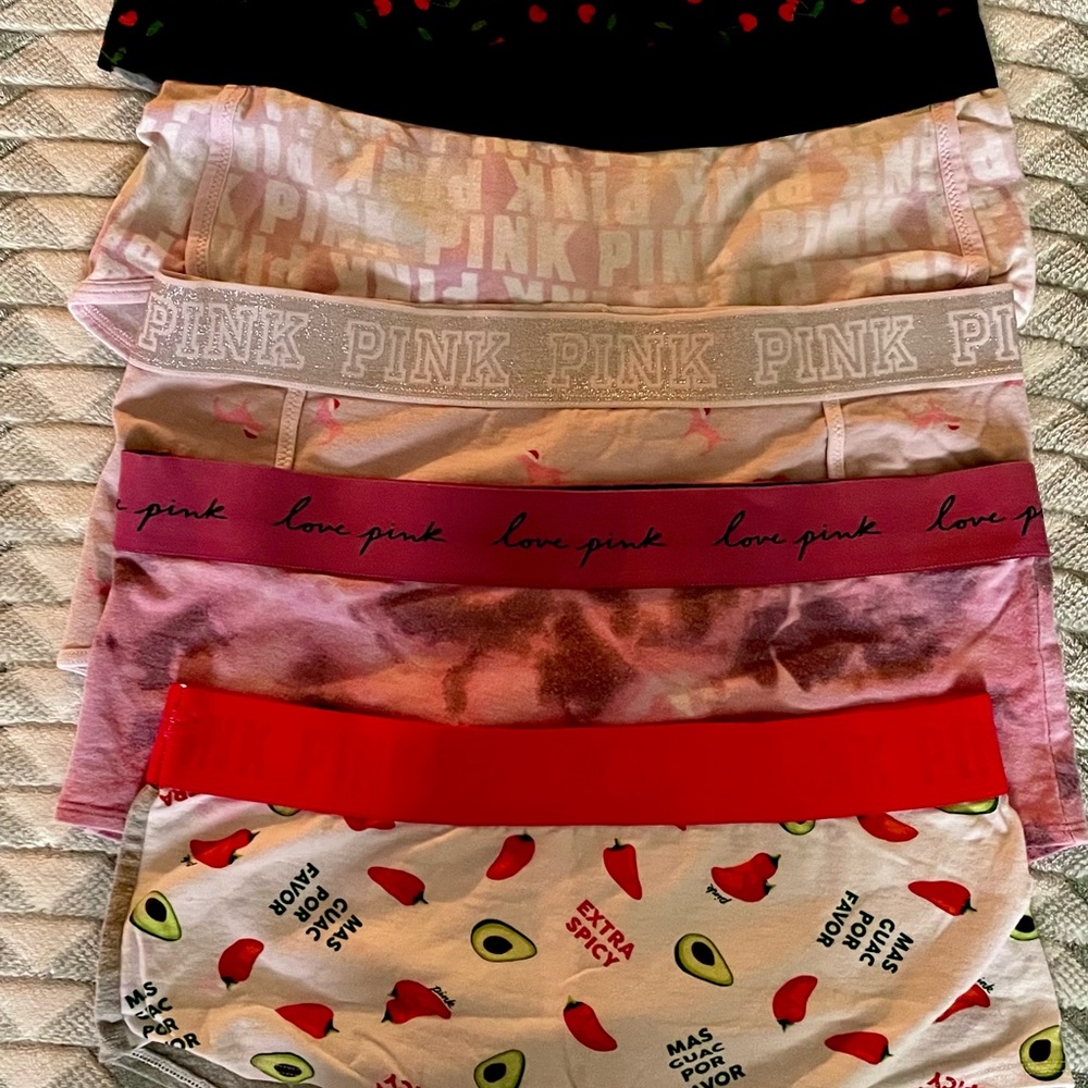 5 pairs of medium VS PINK BOYSHORTS
